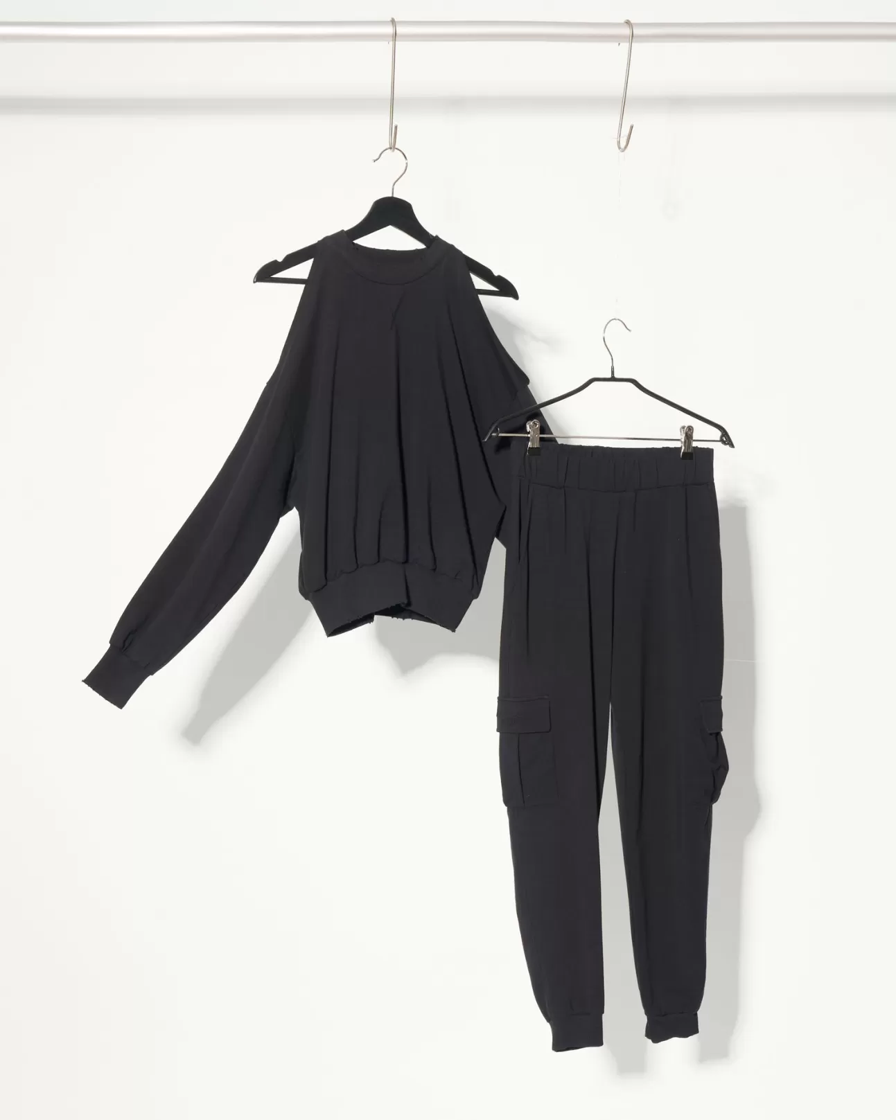 The Akala Studio Sweats^Black Sky Cargo Set