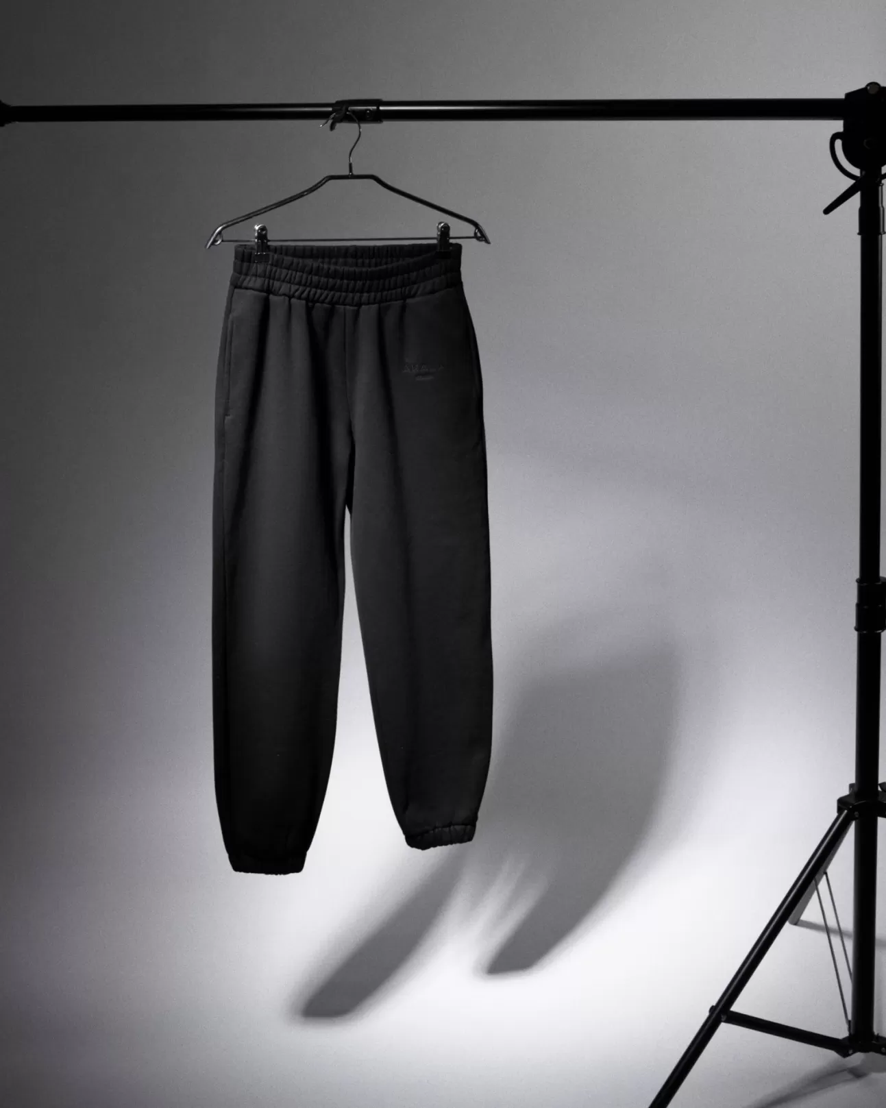 The Akala Studio Pantalones^Forever Black Pants
