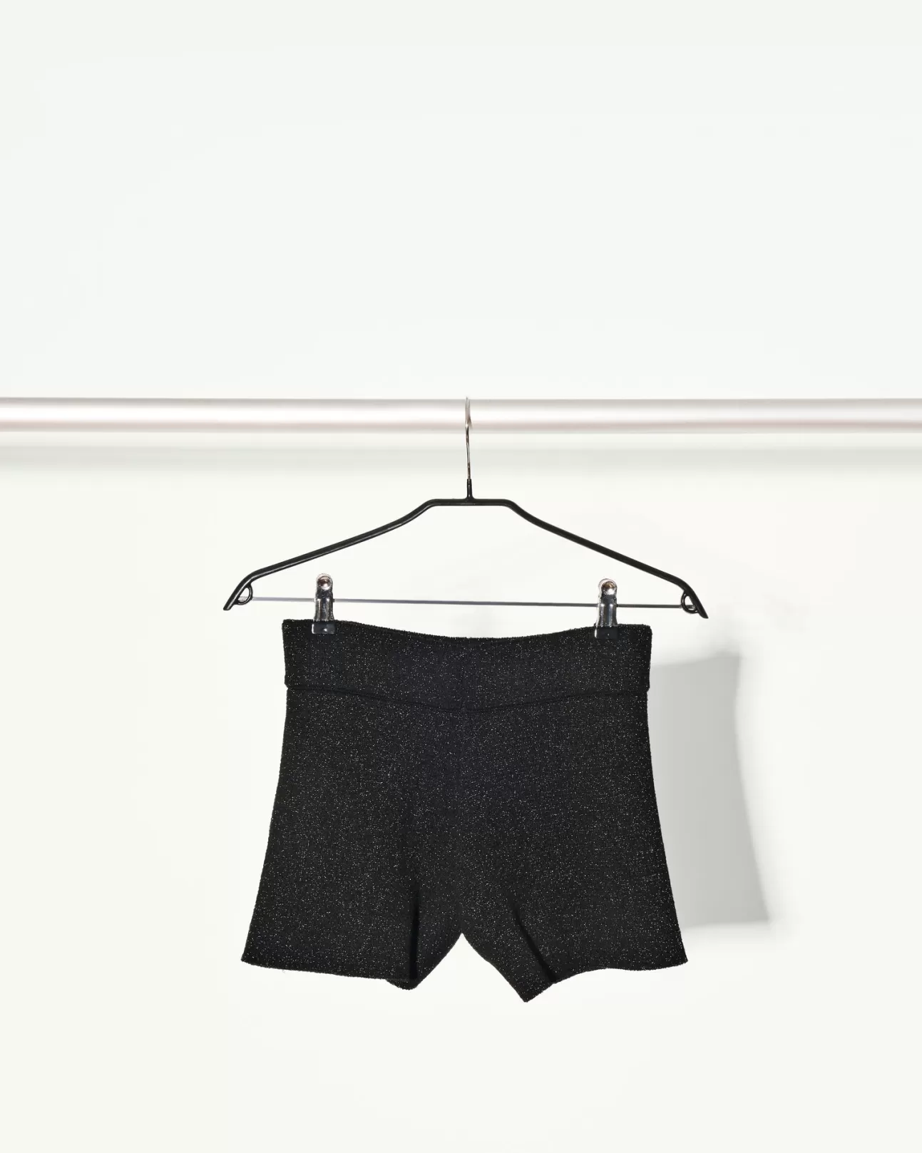 The Akala Studio Pantalones^Helena Shorts