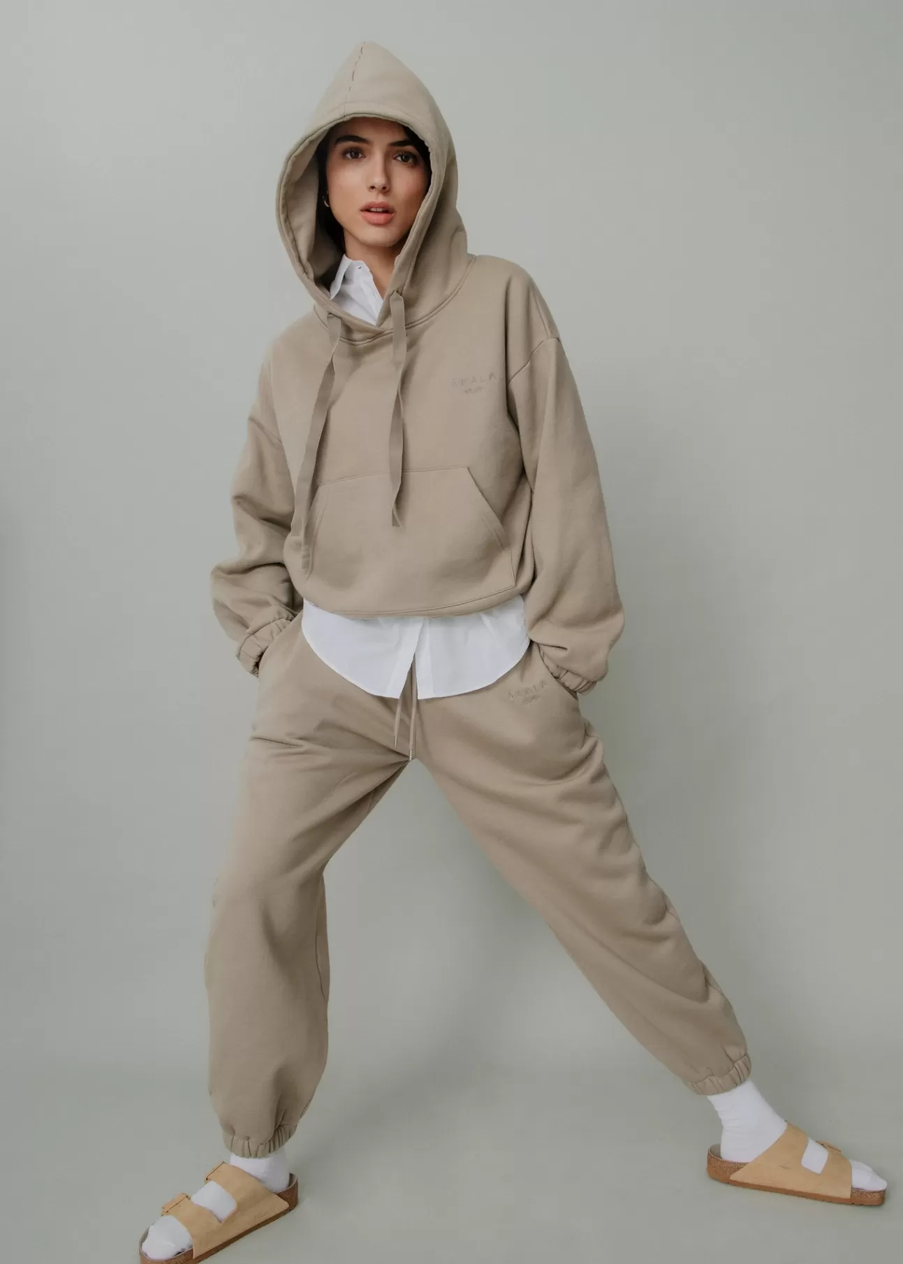 The Akala Studio Pantalones^Pantalones Sand